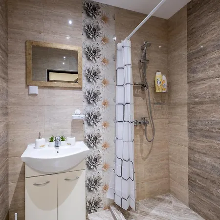 Cozy Homes 1 Апартаменты *